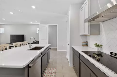 Kitchen - 3007 Mirage Pl, Saint Cloud, FL 34771 photo 5 of 6