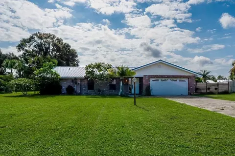 252 Lake Link Rd, Winter Haven, FL 33884