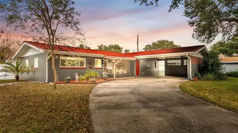 1232 Greenview Dr, Lakeland, FL 33805
