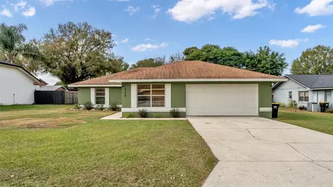 1308 Arrowhead Ct, Auburndale, FL 33823