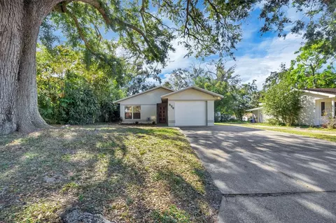 526 Palencia Pl, Lakeland, FL 33803