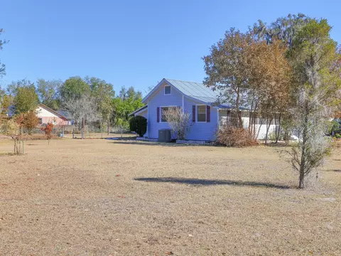 Exterior - 610 Lyle Pkwy, Bartow, FL 33830 photo 5 of 12