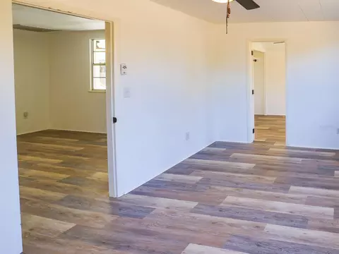 Living - 610 Lyle Pkwy, Bartow, FL 33830 photo 5 of 7