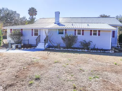 Exterior - 610 Lyle Pkwy, Bartow, FL 33830 photo 4 of 12
