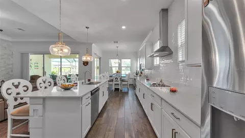 Kitchen - 12897 Bergstrom Bay Dr, Riverview, FL 33579 photo 4 of 9