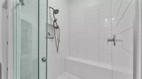 Bath - 12897 Bergstrom Bay Dr, Riverview, FL 33579 photo 5 of 10