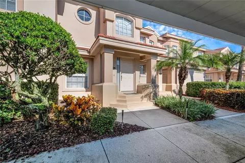 421 Enclave Pl, Lakeland, FL 33803