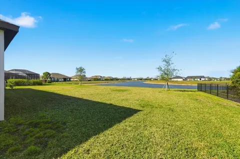 Exterior - 14914 15th St E, Parrish, FL 34219 photo 6 of 10