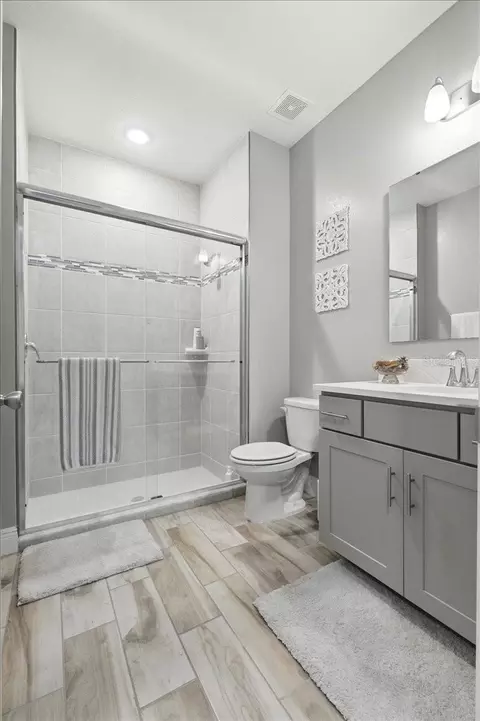 Bath - 14914 15th St E, Parrish, FL 34219 photo 5 of 8