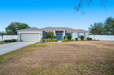 4403 Avondale Groves St, Plant City, FL 33567