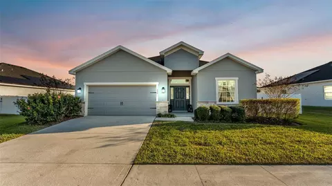 330 Travelers Creek Dr, Auburndale, FL 33823