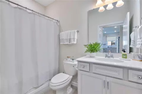Bath - 2434 N Cliff Way, Saint Cloud, FL 34771 photo 1 of 1