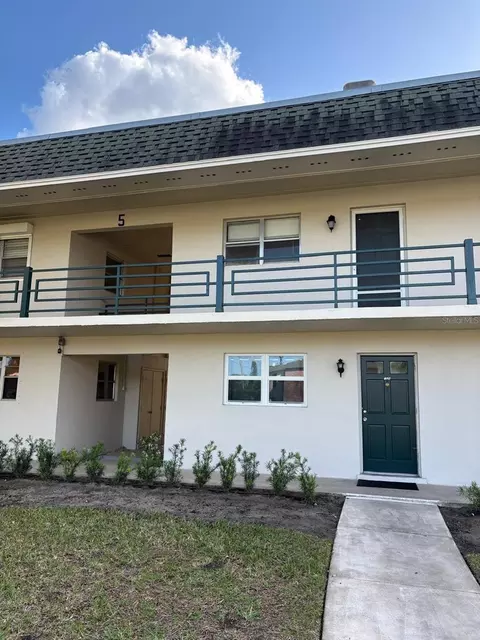 1900 S Kanner Hwy #5-204, Stuart, FL 34994