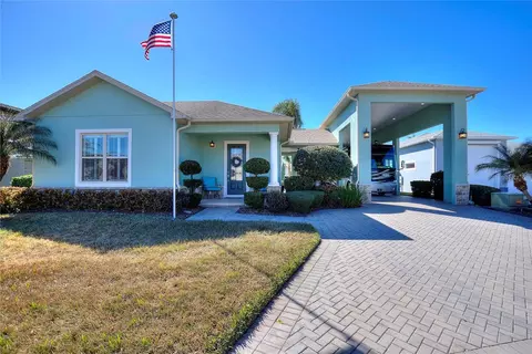 1030 Crossroads Dr, Polk City, FL 33868