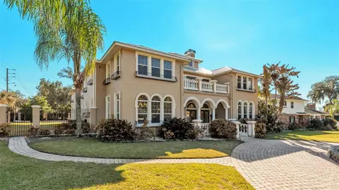 1665 Blue Heron Ln, Lakeland, FL 33813