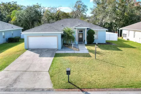 1703 Oakwood Estates Dr, Plant City, FL 33563