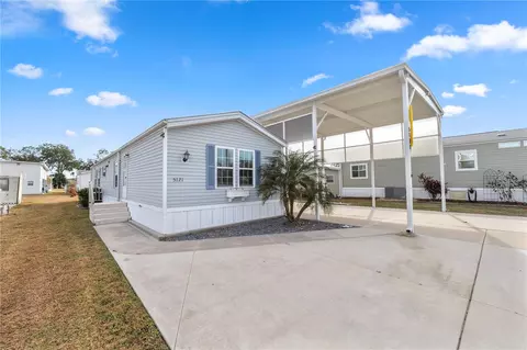5121 Shore Line Dr, Polk City, FL 33868