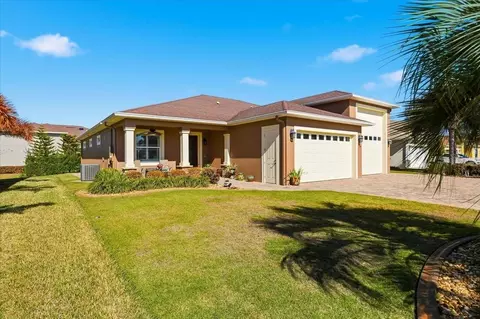 719 Teaberry Trl, Polk City, FL 33868