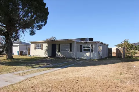 141 NW 10th Dr, Mulberry, FL 33860