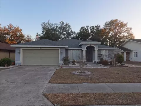 750 Rockingham Rd, Lakeland, FL 33809