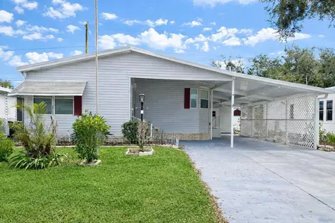 6086 Southern Oaks Dr SE, Winter Haven, FL 33884