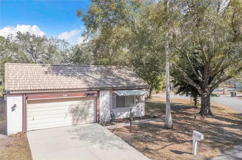 389 San Jose Dr, Winter Haven, FL 33884