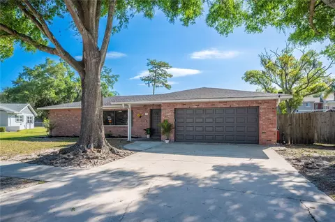 513 Queens Loop N, Lakeland, FL 33803