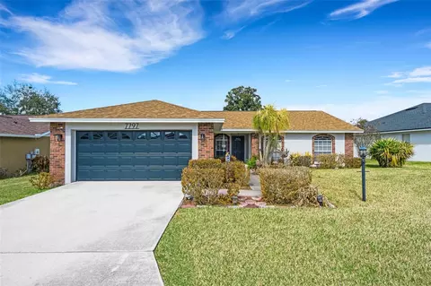 7797 Canterbury Cir, Lakeland, FL 33810