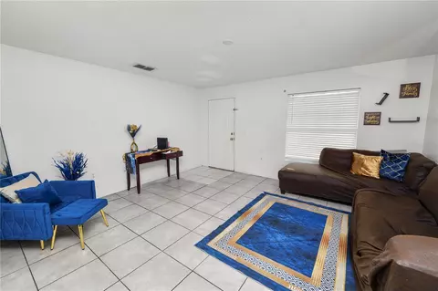 Living - 1060 Austin St, Bartow, FL 33830 photo 1 of 2