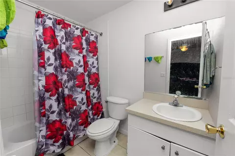 Bath - 1040 Austin St, Bartow, FL 33830 photo 2 of 2