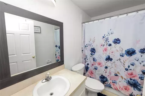 Bath - 1040 Austin St, Bartow, FL 33830 photo 1 of 2