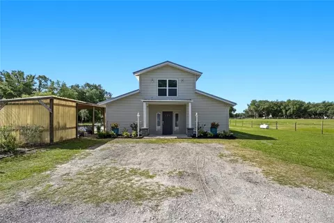 123 S Wiggins Rd, Plant City, FL 33566