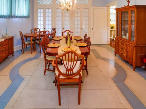 Dining - 1095 S Broadway Ave, Bartow, FL 33830 photo 2 of 4