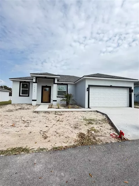 1717 Blossom Cir W, Lakeland, FL 33805