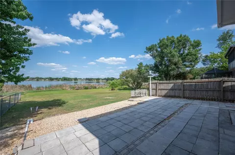 Exterior - 265 Lake Thomas Dr, Winter Haven, FL 33880 photo 8 of 11