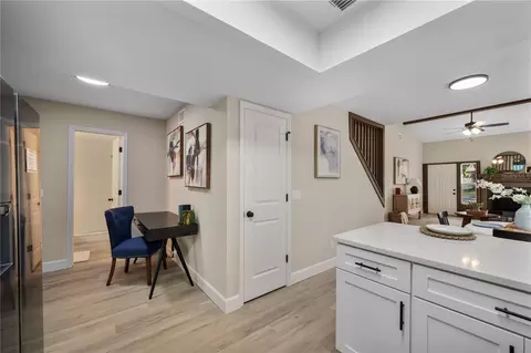 Entry Way - 265 Lake Thomas Dr, Winter Haven, FL 33880 photo 2 of 3