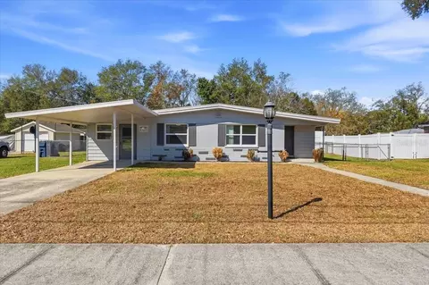 138 Hawthorne Rd, Auburndale, FL 33823