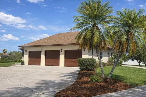 513 Bar Dr, Poinciana, FL 34759