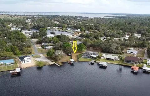 1018 Jonquil St, Lake Placid, FL 33852