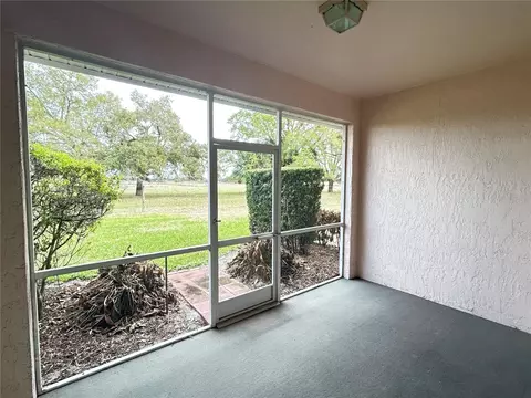 Exterior - 29 Enclave Dr, Winter Haven, FL 33884 photo 3 of 11