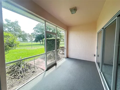 Exterior - 29 Enclave Dr, Winter Haven, FL 33884 photo 4 of 11