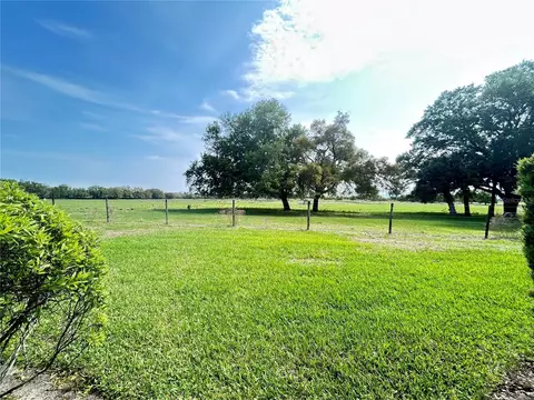 Exterior - 29 Enclave Dr, Winter Haven, FL 33884 photo 9 of 11