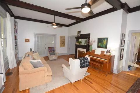 Living - 705 E Church St, Bartow, FL 33830 photo 1 of 5