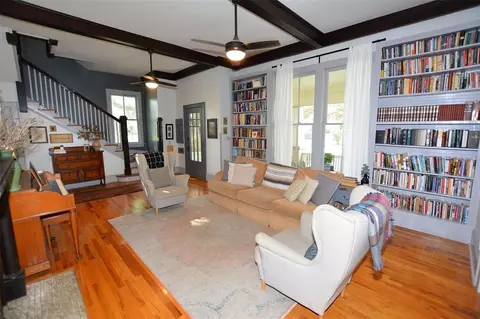 Living - 705 E Church St, Bartow, FL 33830 photo 3 of 5