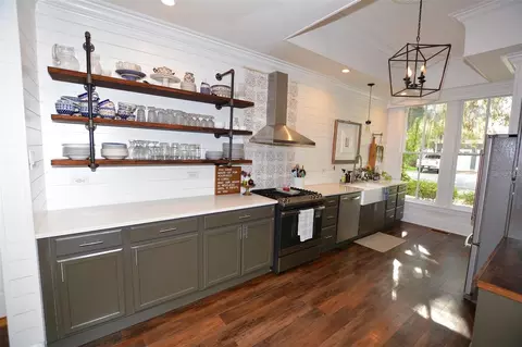 Kitchen - 705 E Church St, Bartow, FL 33830 photo 3 of 7