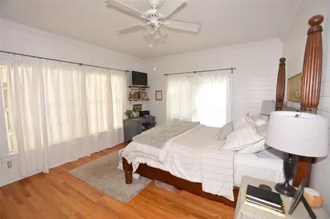 Bedroom - 705 E Church St, Bartow, FL 33830 photo 4 of 11