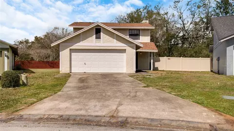 1327 Bramblewood Dr, Lakeland, FL 33811