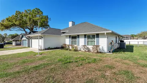 5249 Nichols Dr W, Lakeland, FL 33812
