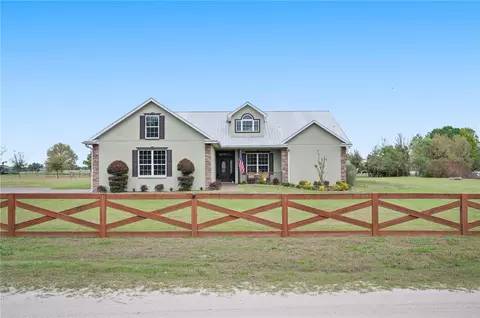 3212 E Merrin Rd, Plant City, FL 33567