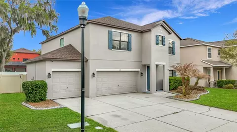 313 Oak Landing Dr, Mulberry, FL 33860